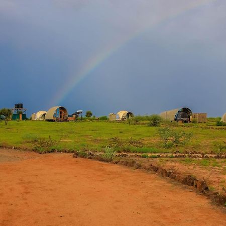 Little Amanya Camp Hotel Амбосели Екстериор снимка